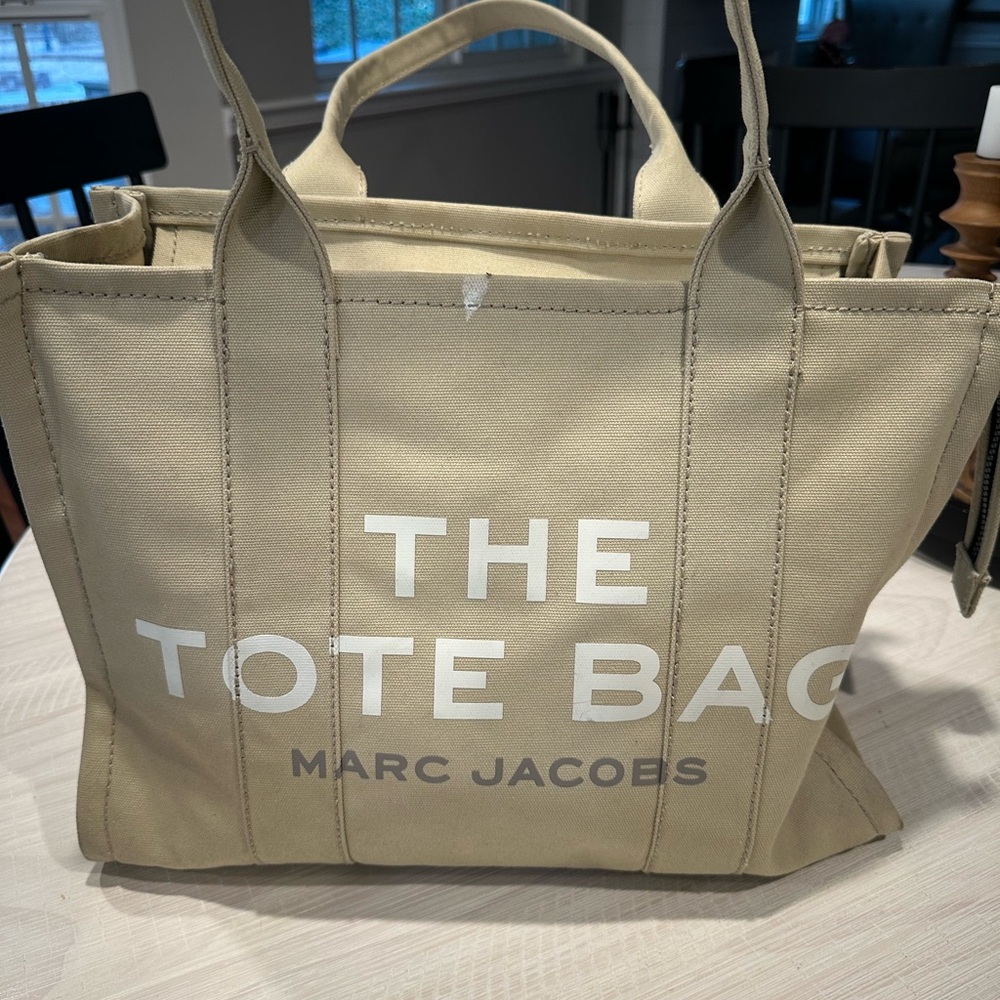 Marc Jacobs Beige Canvas  Tote Bag